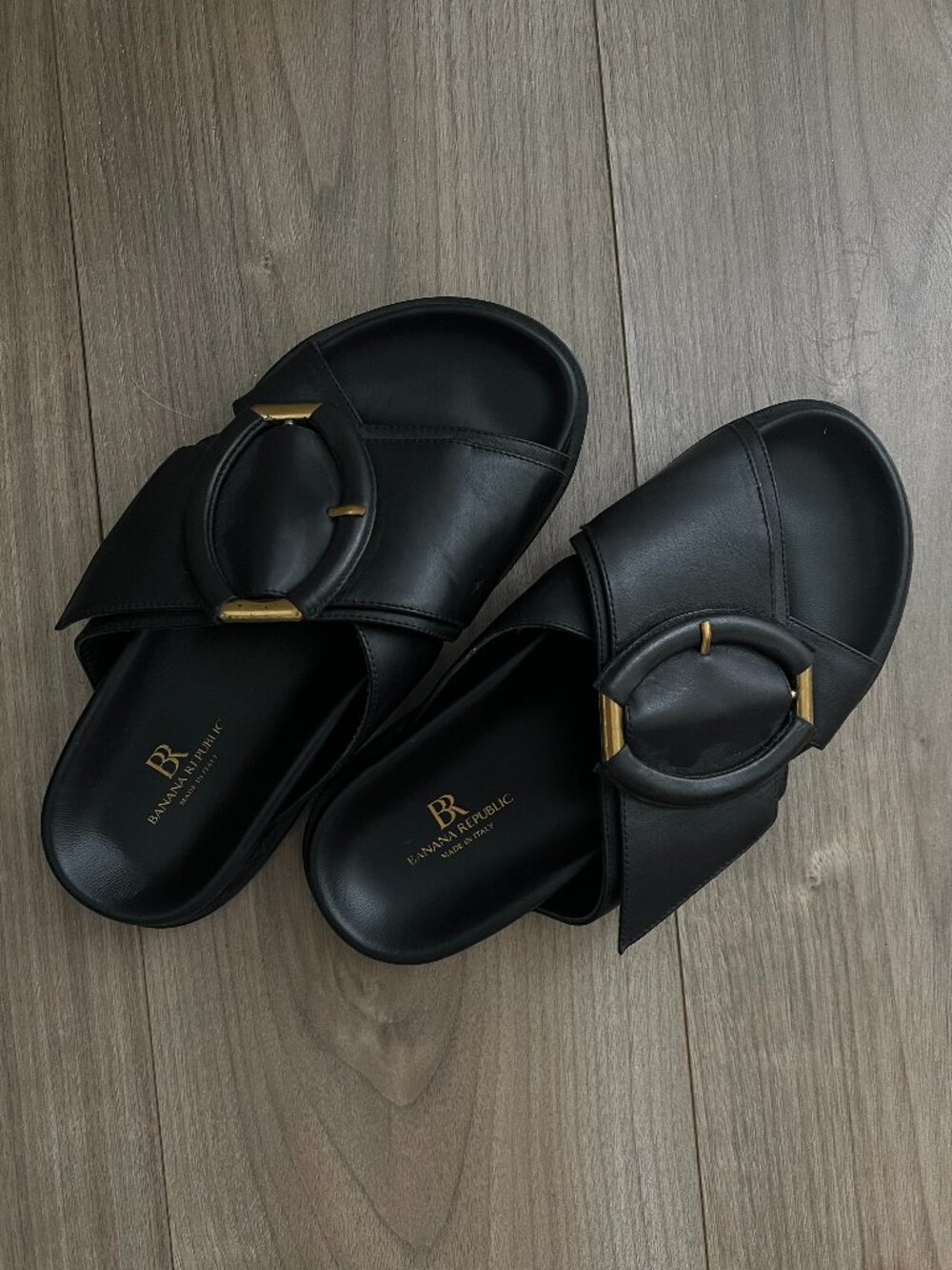 BANANA REPUBLIC Leather Sandals